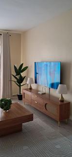 Midtown LakeView 2BR House with Heated pool, Netflix, 24Hr security & reception -Shawmut Nakuru - 4