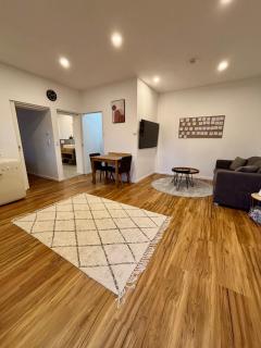 LA-Hüttenfeld Erdgeschoss Apartment - 0