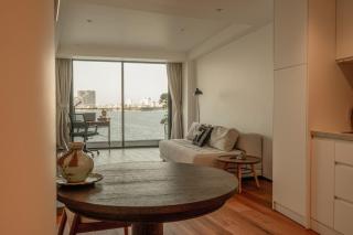 Căn hộ view hồ, nội thất Châu Âu, giá trị 5 sao - 0