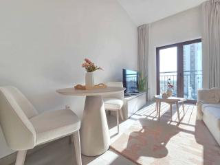 Silkhaus Studio Getaway in Al Battros Tower - 8