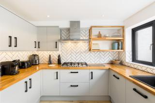 Family Friendly 3 Bed Home - Pass the Keys - 7