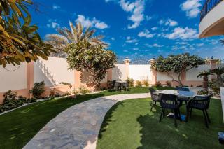 Full Moon Guesthouse - 8