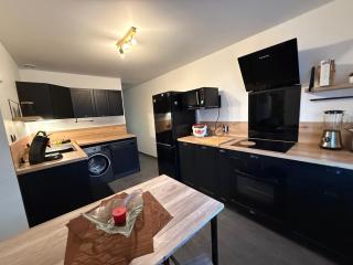 Maison avec jardin à 8 min de l'aéroport - 5