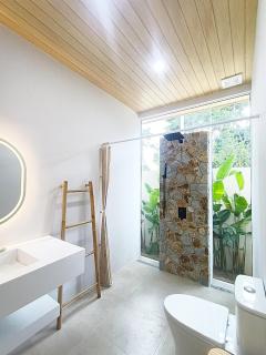 Tropical & Luxurious Pool Villa - 9