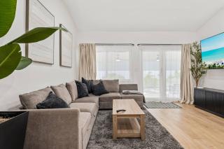 Patio & Private EV Charger - 3