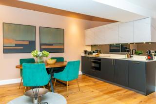 Dragon Suites Luxury Apartments at Rutland Square - 0