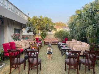 New Shelton Guest house - 6