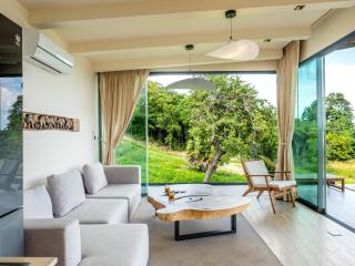 Homey 2Br Villa Apricot Close to Beach Sea View - 8