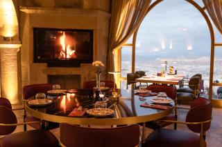 Millstone Cave Suites Hotel - 9