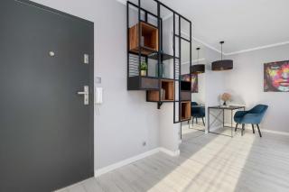 Modern City View Apartment in Szczecin with Balcony & Workspace by Noclegi Renters - 1
