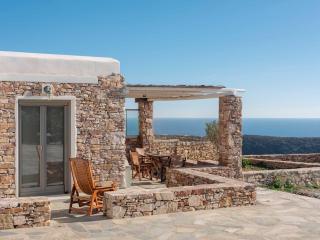 Moniasma Rustic Stone House in Folegandros - 7