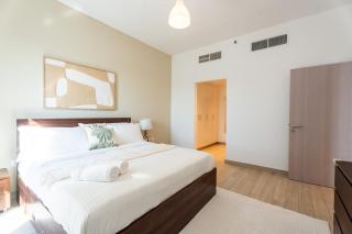 Sophisticated Yas Island Suite 2BR - 2