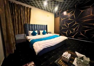 Hotel Hayat Palace Johar Town - 9