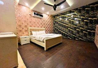 Hotel Hayat Palace Johar Town - 2