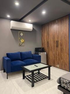 Marjaan Full Furnished Apartments in Bahria Town Lahore - 1