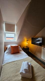 Tommy Jacks Beach Apartments - 5