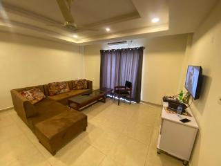 Bahria Heights 1 Prime Location Stay - 0