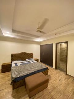 Bahria Heights 1 Prime Location Stay - 5
