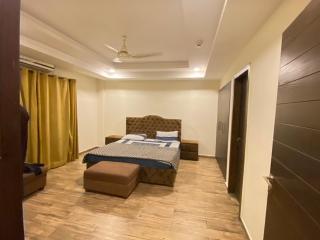 Bahria Heights 1 Prime Location Stay - 1