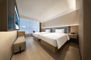 Huanman Hotel Qingdao Zhanqiao Zhongshan Road Metro Station Branch - 7
