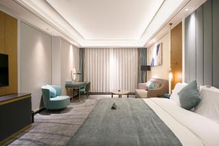 Xi'an Deluxe Hotel - 1