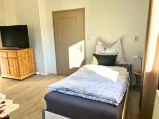 Mountain View Apartment - 5