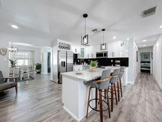 3485 Floral Drive SE - 1