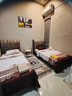Manja Homestay, Paka - 4