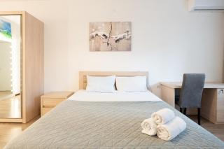 Riverside Dirsi Hideaway - Modern 2BR & Parking - 8