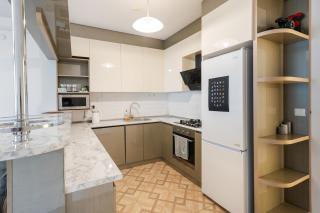 Riverside Dirsi Hideaway - Modern 2BR & Parking - 6