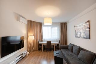 Riverside Dirsi Hideaway - Modern 2BR & Parking - 5