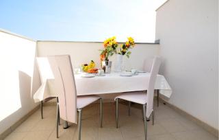 Gorgeous Apartment In Nin With Swimming Pool - 9