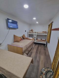 Container Habitacional frente a la laguna - 2