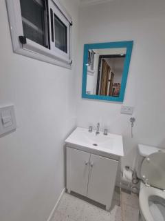 Container Habitacional frente a la laguna - 1