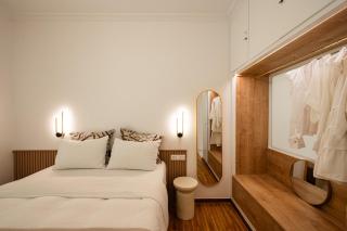 Sovereign Suite- Steps from Kato Patisia Metro - 1