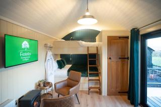 Friels Fairytree Oak Lodge - 0