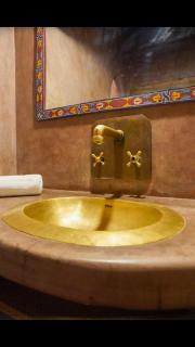 Apparemment calme avec jardin - 8