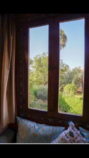 Apparemment calme avec jardin - 4