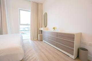 Luxury Upgraded 2BHK on Yas Island - 6