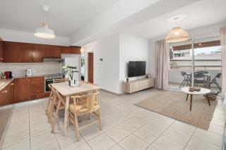 Downtown Stadium 3 Bedroom Apartment - 5