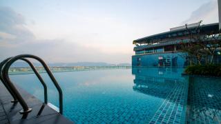 KLCC View Suites with balcony at The Manor Residence - 5