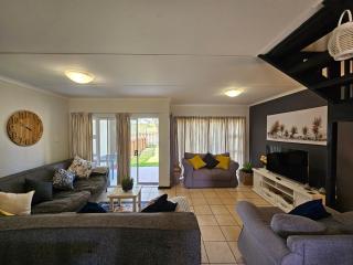 Spacious Family 2-Bedroom Apartment - 3