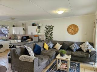 Spacious Family 2-Bedroom Apartment - 7