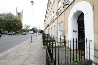 Spacious Georgian 3bedroom Apartment- 10 minute walk to the River Avon, Roman Baths and Bath Abbey - 9