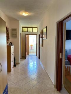 Mile Ferienhaus excellent location close to Rab - 4