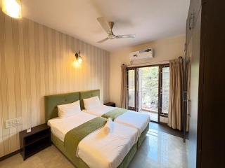 LUXURY 2BHK SERVICE APARTMENTS at Benson Town - 2