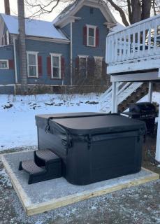 Spacious 5-Bedroom Home with Hot Tub Near Wineries & Bristol Mountain Ski Resort - 8