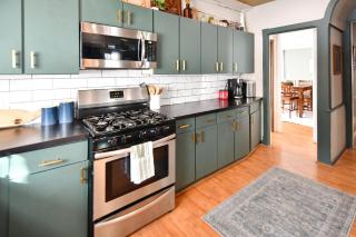 Spacious 5-Bedroom Home with Hot Tub Near Wineries & Bristol Mountain Ski Resort - 9