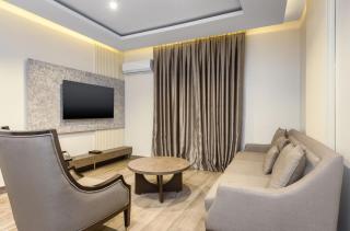 Check Inn Hotels - 6