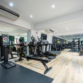 Metropole Hotel and Spa - 4